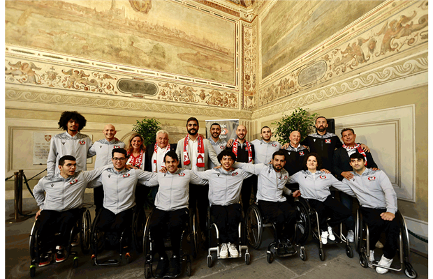 The Menarini Volpi Rosse team 5